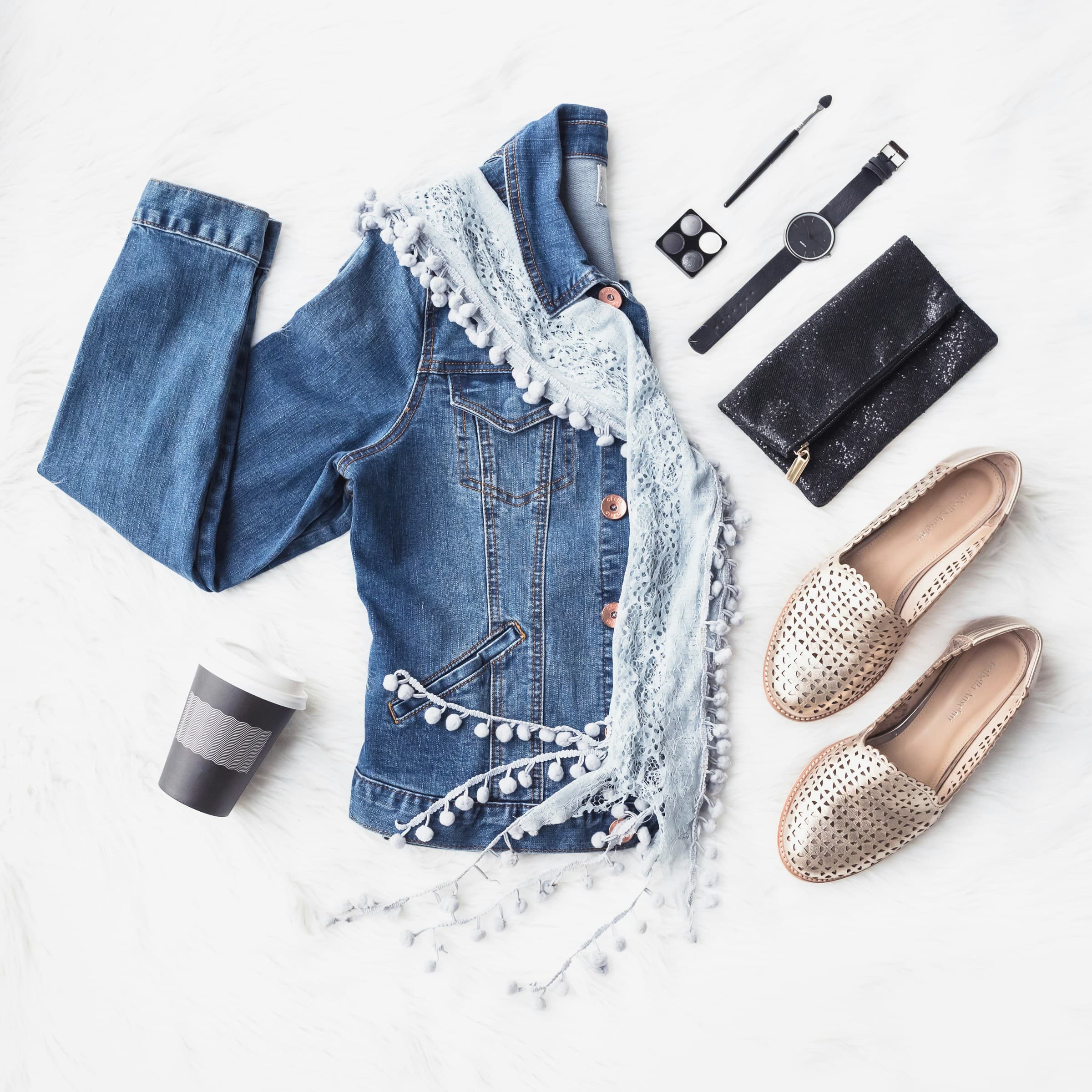 Digital commerce experience for an independent fashion brand.